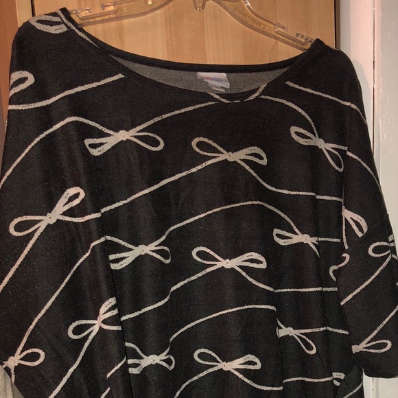 BNWOT LuLaRoe “Irma” - Picture 1 of 2